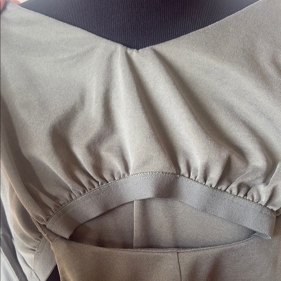 Nicole Miller Olive Green Maxi Dress with built in shelf bra - Picture 8 of 9